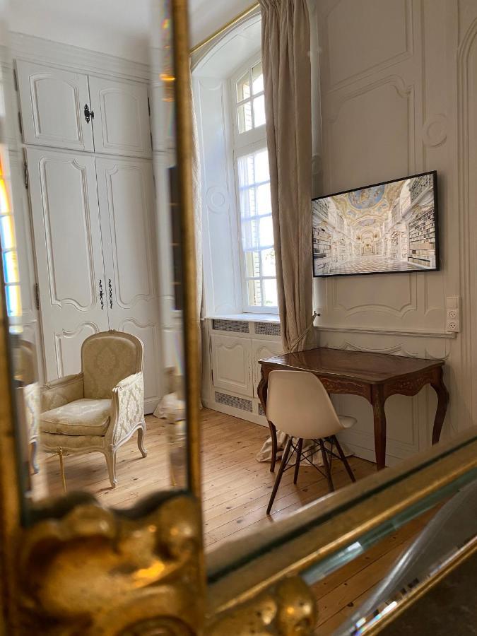 L'Appartement By Merveilles De Marie Lons-le-Saunier Eksteriør billede